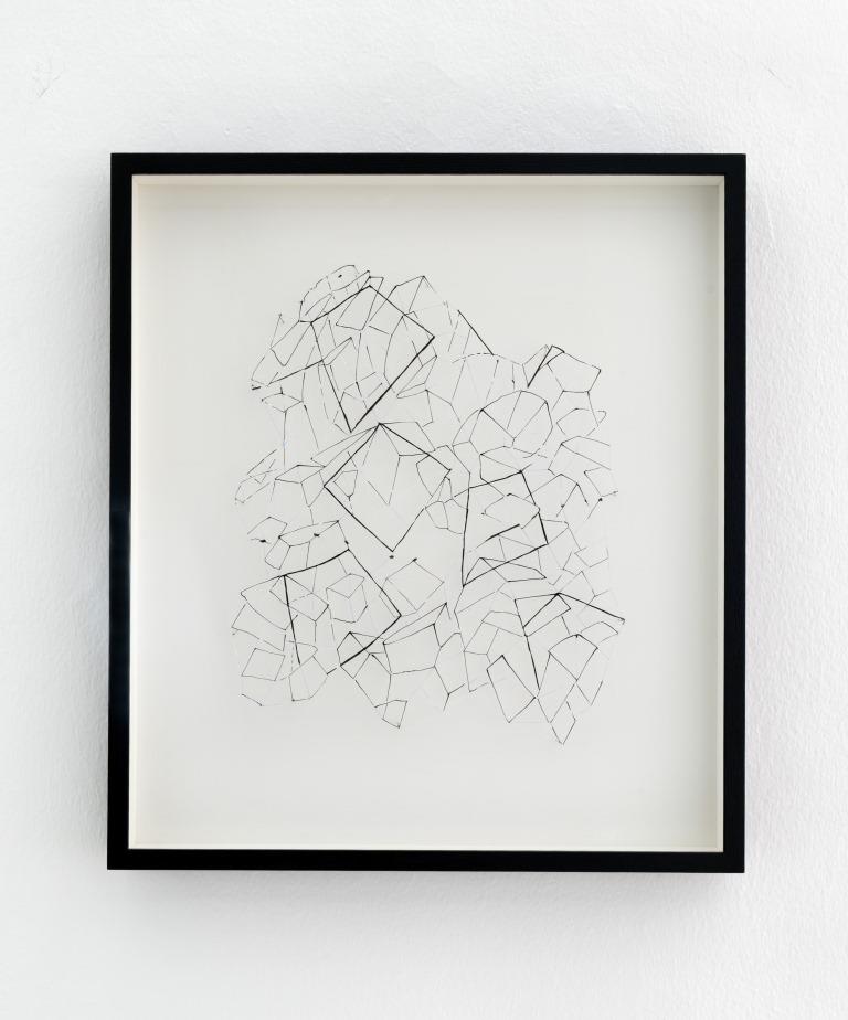 Angles dancing above Angles Cutout, Tusche auf Transparentpapier, 34 x 30 cm, 2025